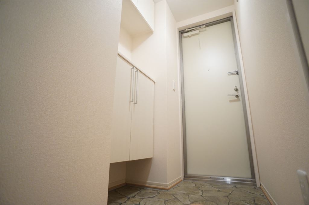 リビングタウン西大寺 玄関