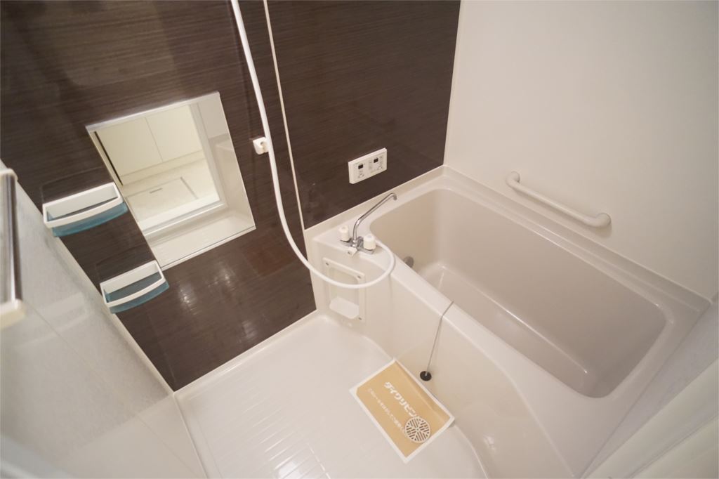 リビングタウン西大寺 風呂画像