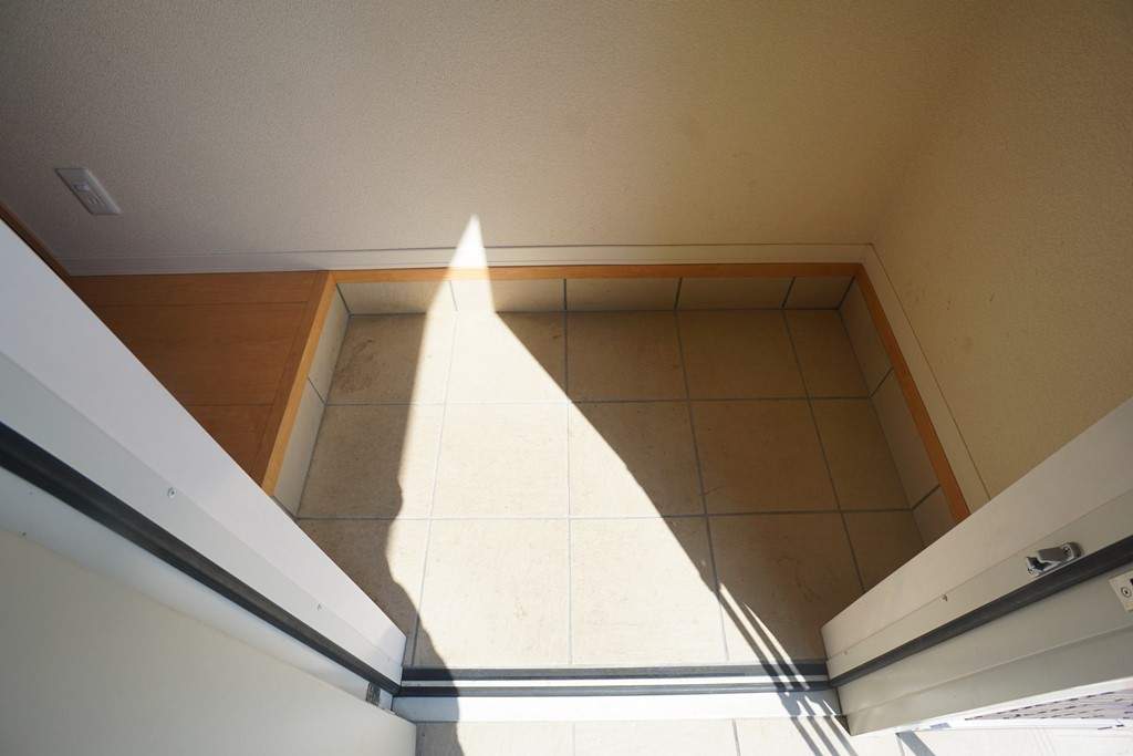 カサベルデ 玄関