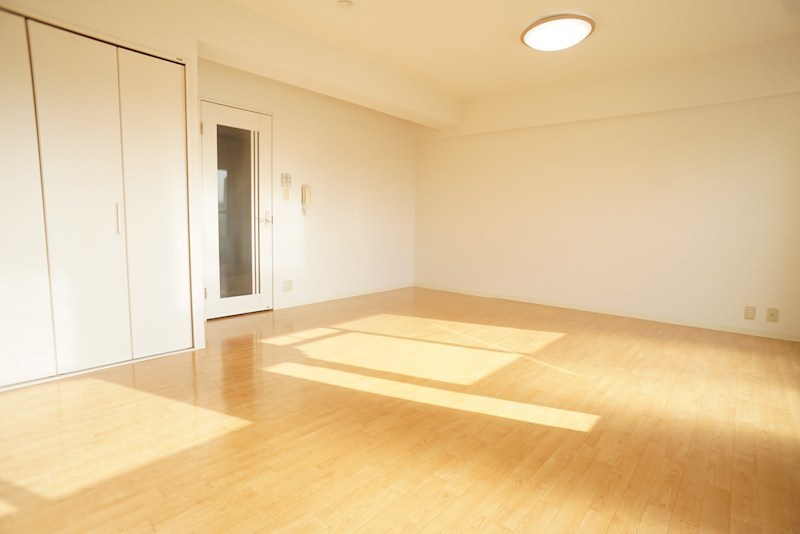 三和平城グランドパレス リビング