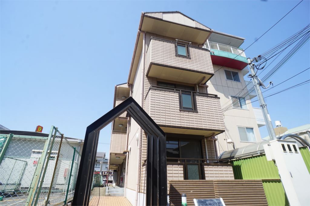 サニーコート西大寺 202号室 外観