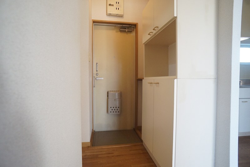 エステートピア尼ヶ辻 玄関