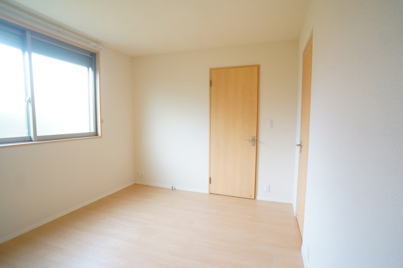 レガリア加茂 ベッドルーム