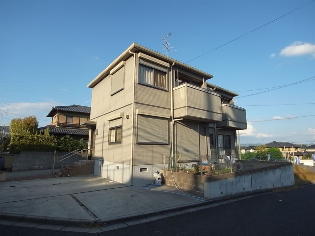 グランバリエ兜台 101号室 外観