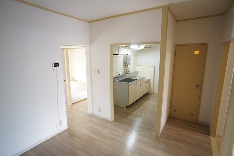 ハイツエミエール リビング