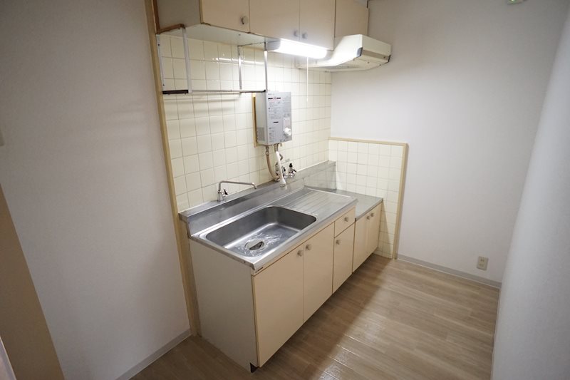 ハイツエミエール キッチン