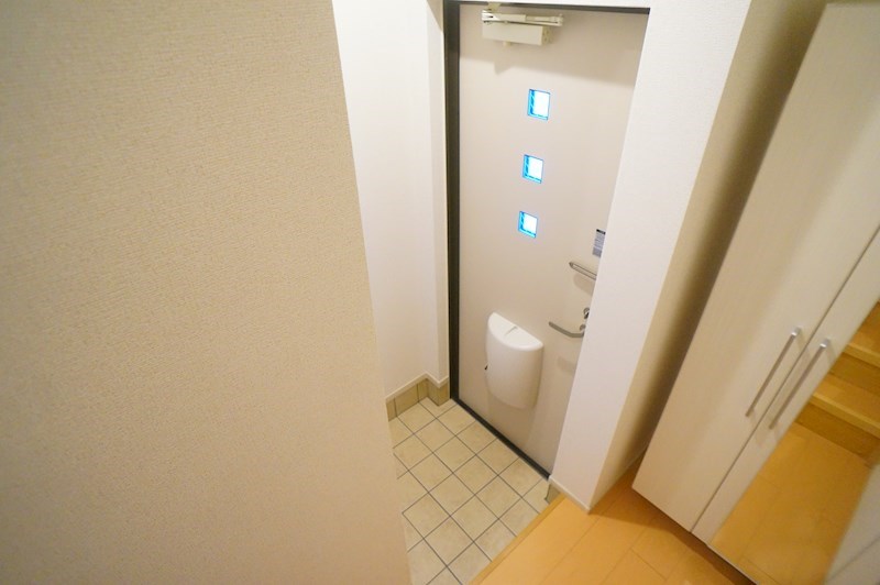 サンシャイン・Ｎ 玄関