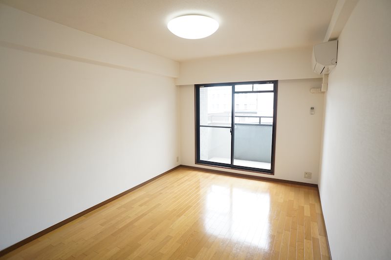 ボボスナラ リビング