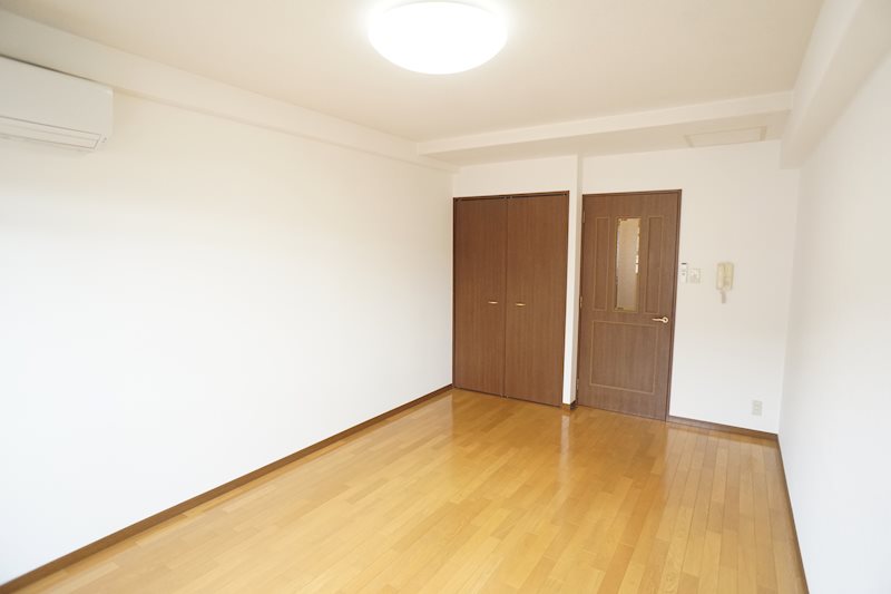 ボボスナラ ベッドルーム