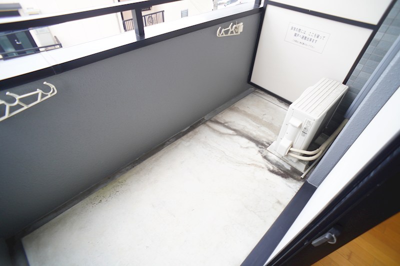 ボボスナラ ベランダ