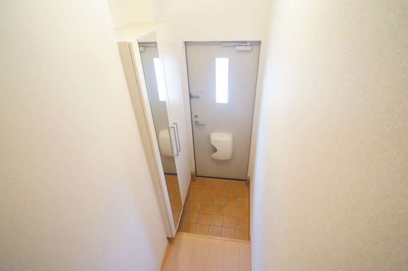 ジェルメ中山Ａ 玄関