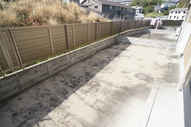 グリーンヒル学園前Ⅱ番館 ベランダ