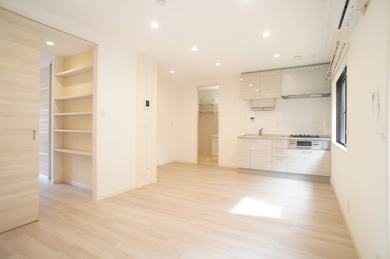 デサロージュ学園前Ｃ リビング