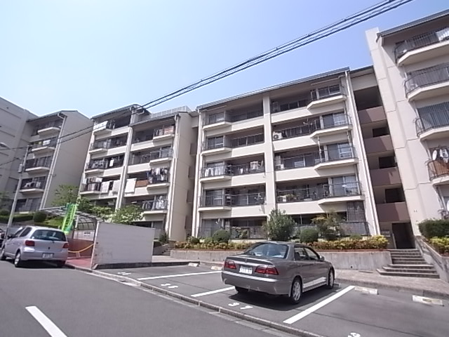 エクセルハイツ学園前朝日元町Ａ棟 外観写真