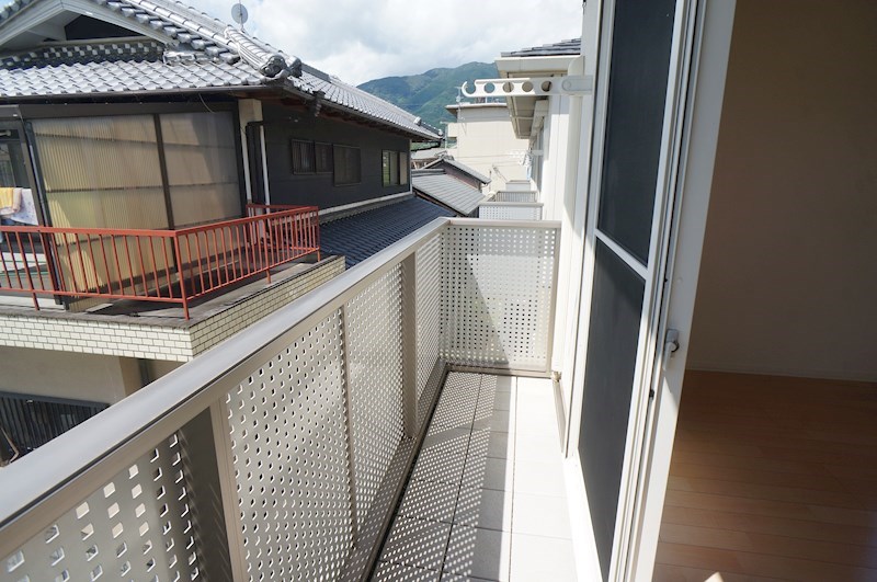 ラフィーネ三室参番館 ベランダ