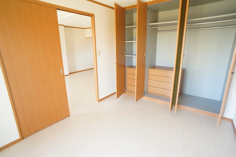 サニーパレス ベッドルーム