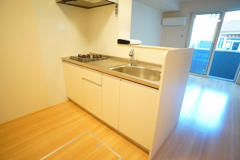 グラン　ウーヴェルト キッチン