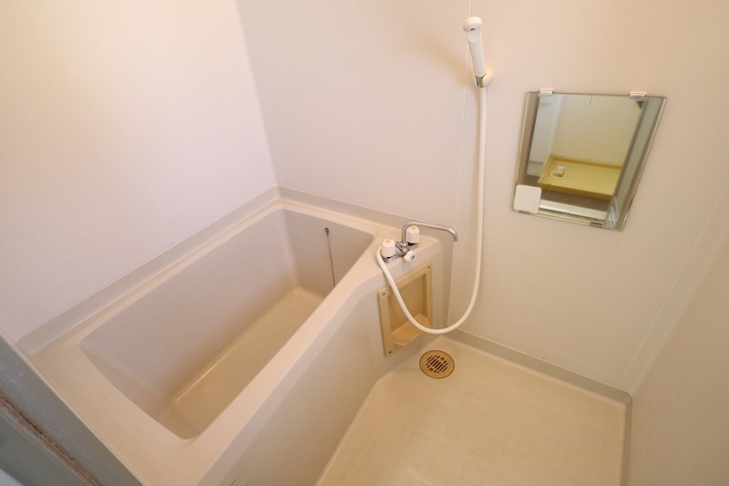 ローレルⅡＡ 風呂画像