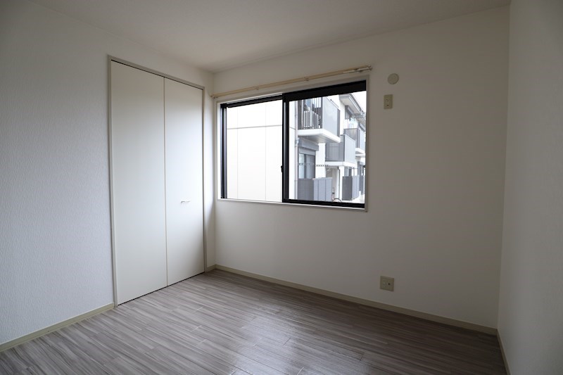 ラフィーネ當麻弐番館 ベッドルーム