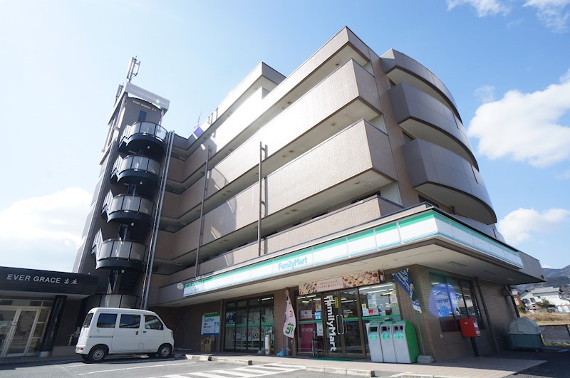 エバーグレース当麻 206号室 外観