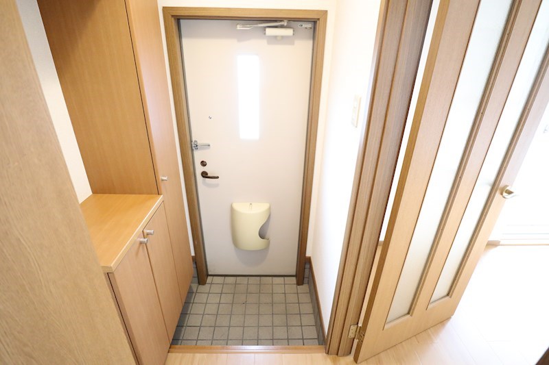 サンモールＡ 玄関