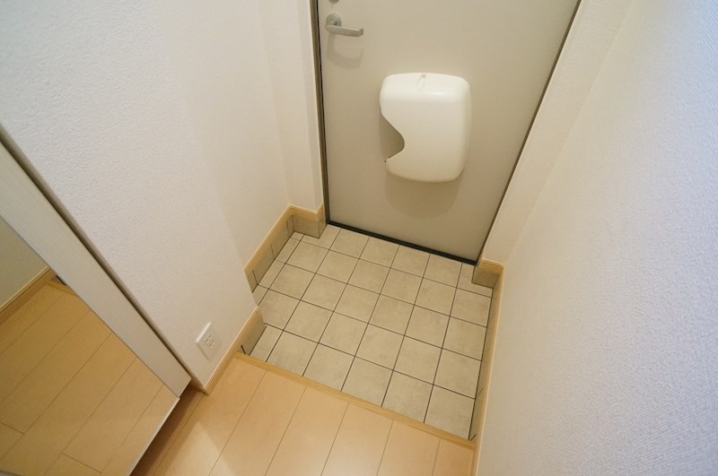エナジー壱番館 玄関