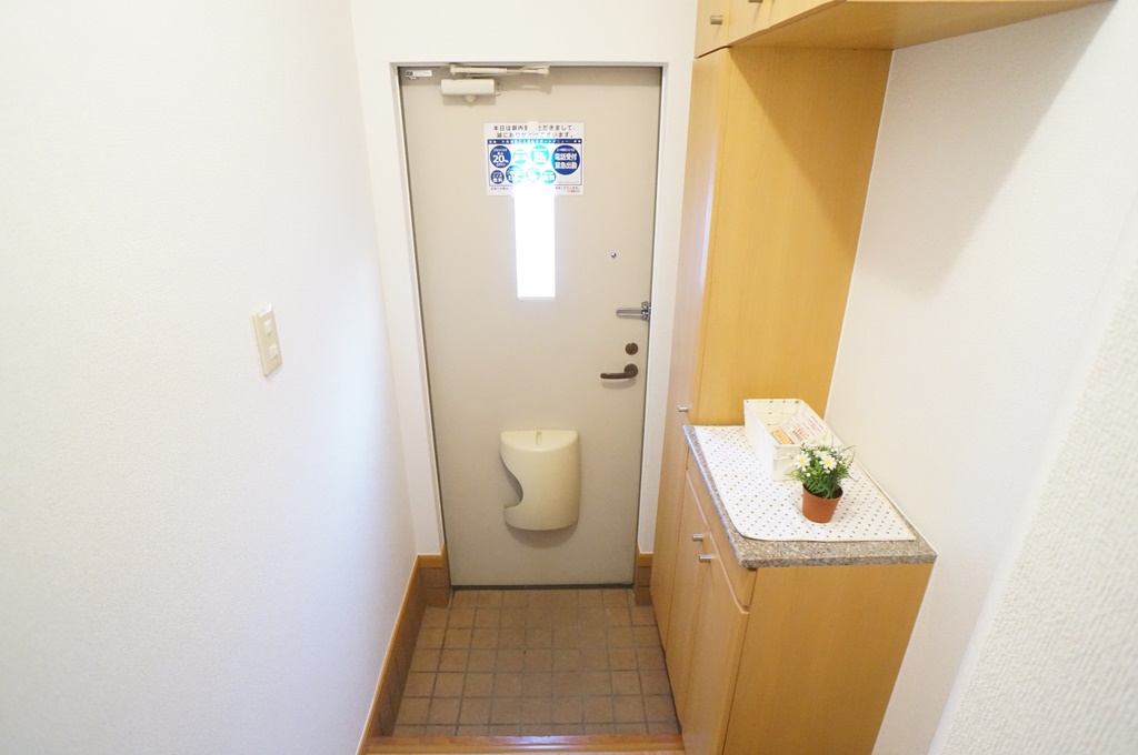 サンモールⅡＢ 玄関