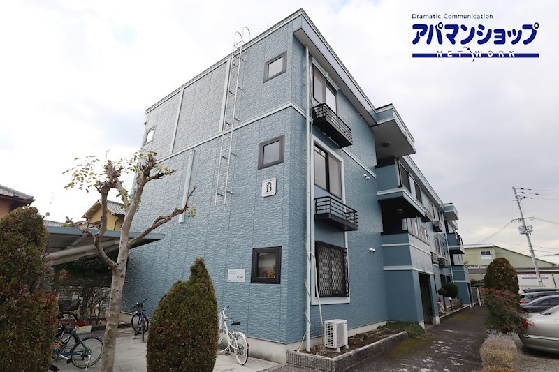 アデッソ　フォンターナＡ 301号室 外観