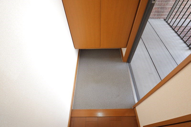 ルミエール南生駒Ⅲ 玄関