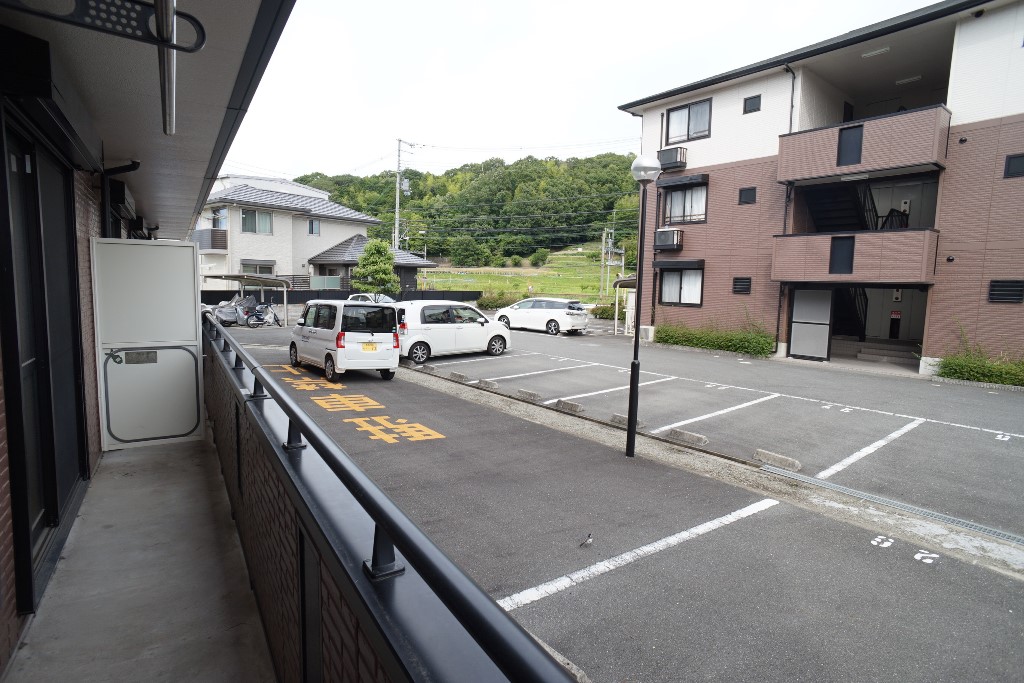 リビングタウン南生駒Ａ棟 ベランダ