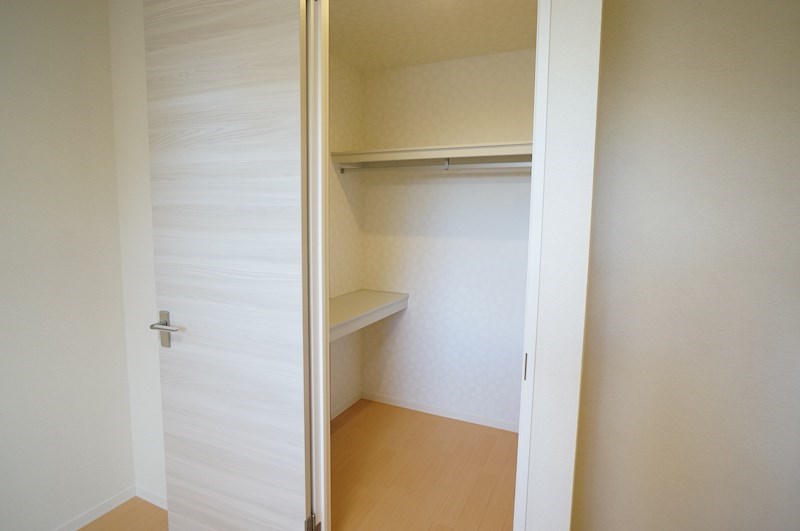 シャーメゾン　クレストＢ その他3