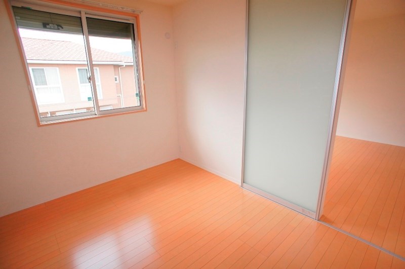 シャーメゾン秋山Ｃ ベッドルーム