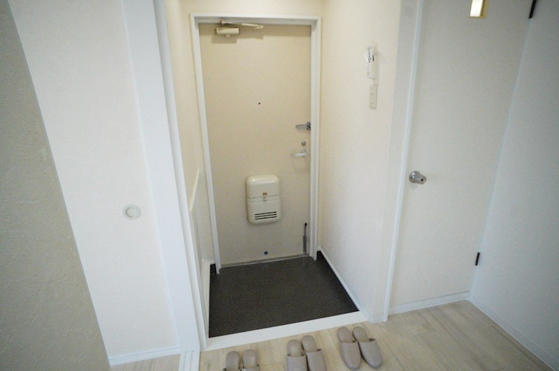 ファミール法隆寺 玄関