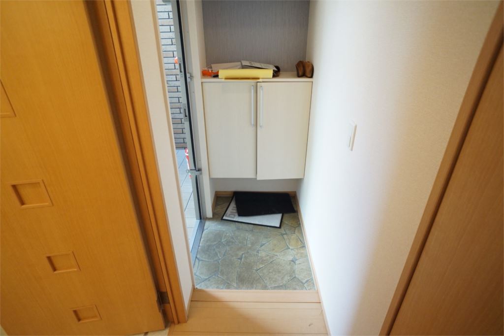 リバーラックディライト 玄関