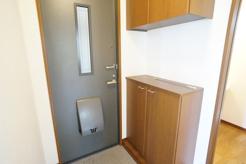 Happiness2番館 玄関