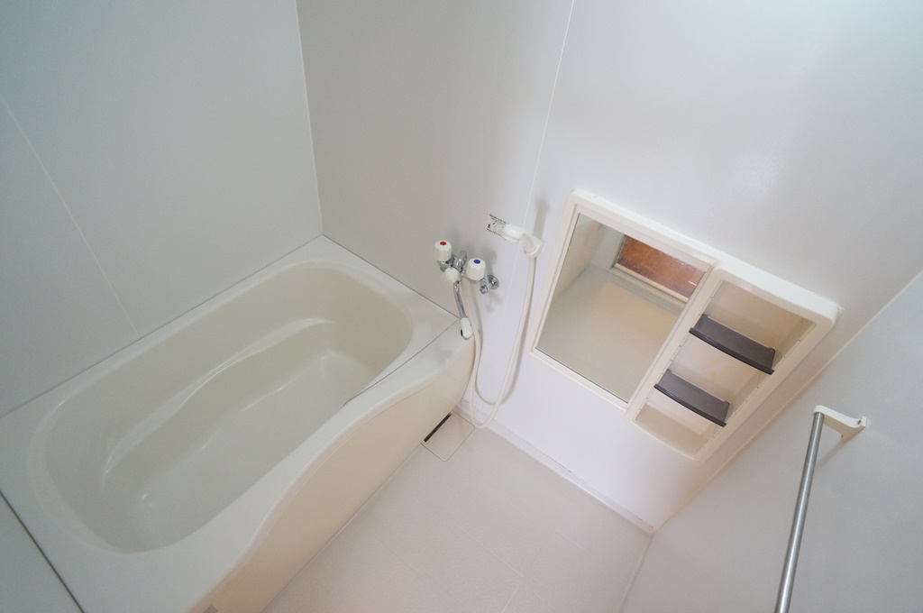 Happiness2番館 風呂画像