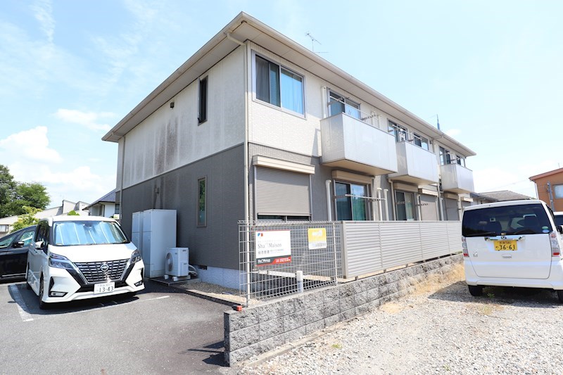 ホワイトガーデン A103号室 外観