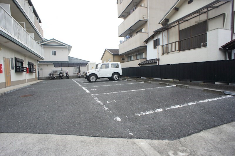 ラフィーネ信貴ヶ丘 その他外観5