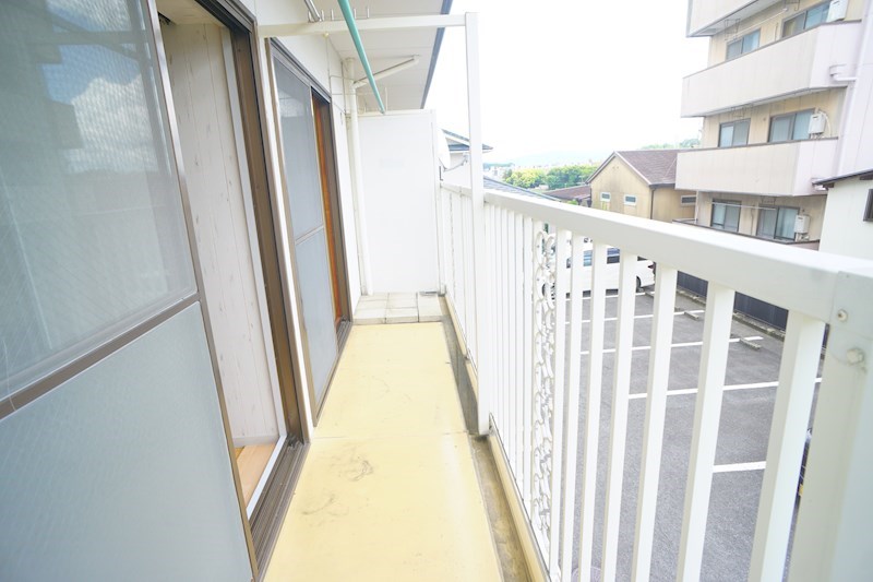 ラフィーネ信貴ヶ丘 ベランダ