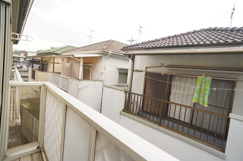ホウェールハイツ ベランダ