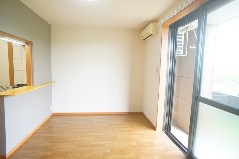 ヴィンテージ・ウッズ リビング