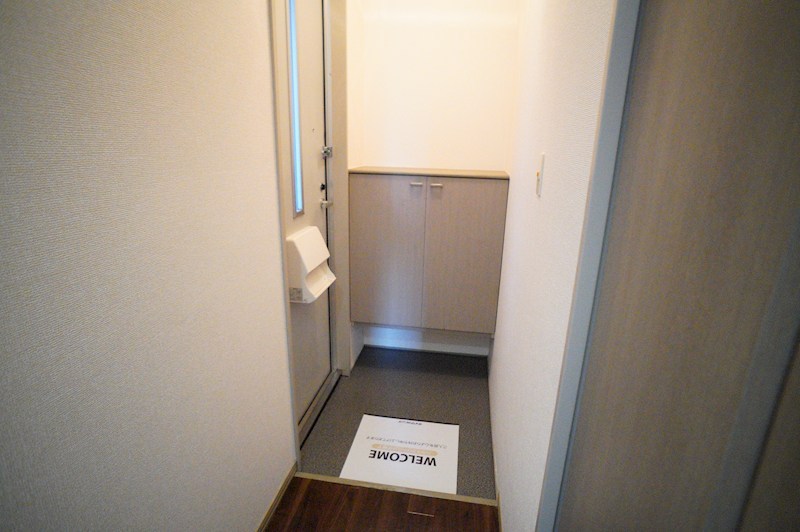 プルミエールＢ棟 玄関