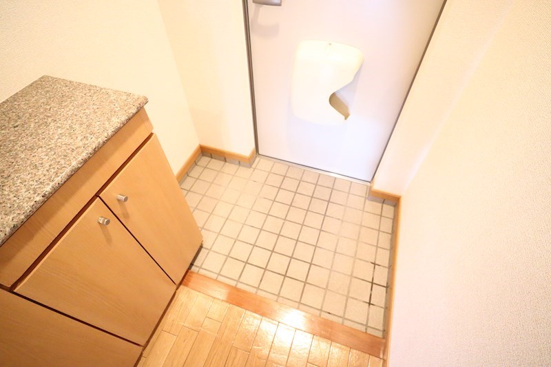 リバーサイド神田 玄関