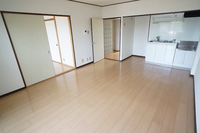 アヴィロード香芝Ａ棟 その他8
