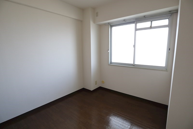 サニーコート西真美 ベッドルーム