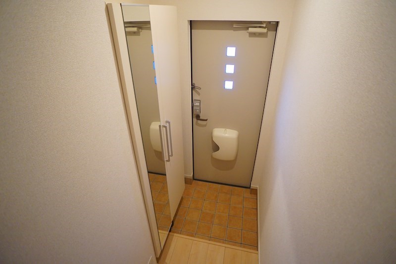 サンリット　法隆寺Ⅲ 玄関
