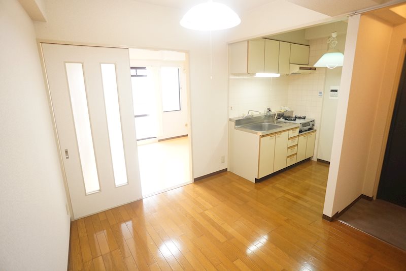 リバーサホ萬 リビング