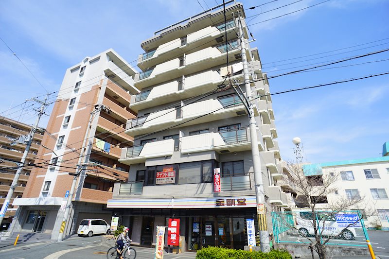 リバーサホ萬 601号室 外観