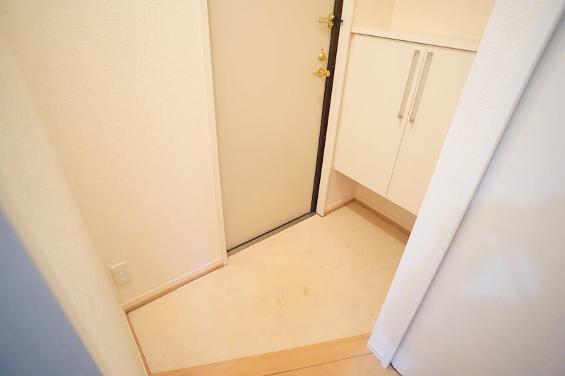 リビングタウン新大宮 玄関