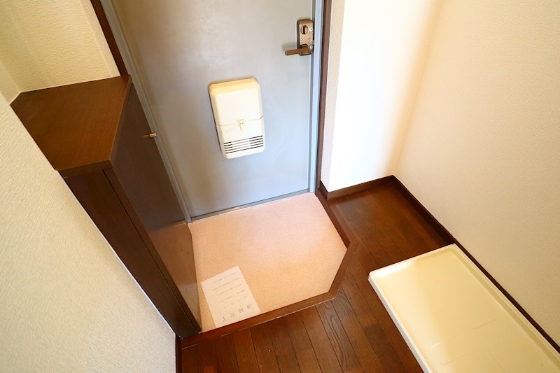 シティパレス生駒谷田町Ｐ7 玄関